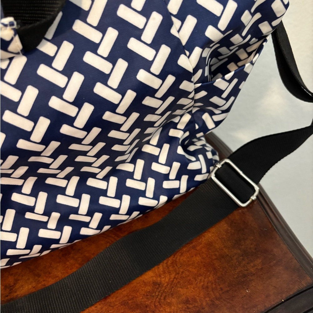 Scout Navy and White Patterned Medium Tote with Detachable Black Strap - Picture 6 of 12
